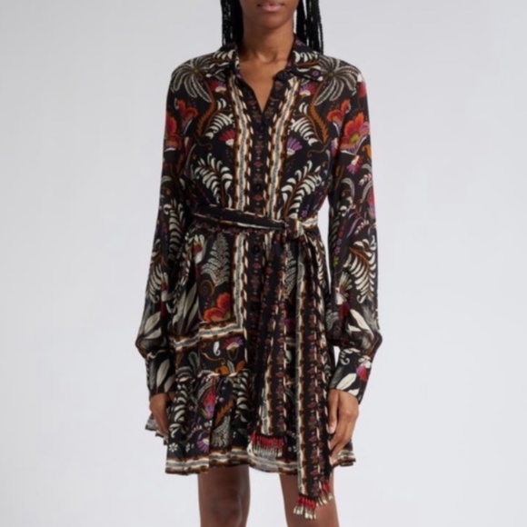 FARM Rio Dresses & Skirts - FARM Rio Classic Garden Long Sleeve Dress